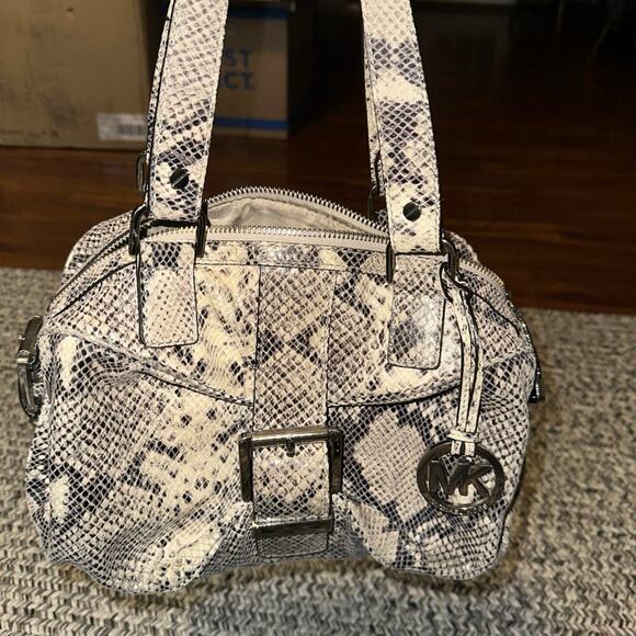 Michael Kors Animal print handbag - Picture 1 of 10